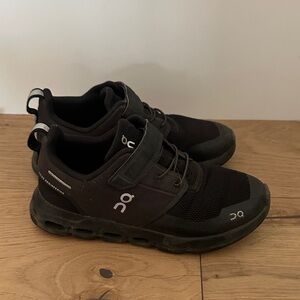 On Running Dark Sneakers with Logo black kids 2